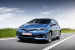 Toyota Auris Hybrid 2015 года